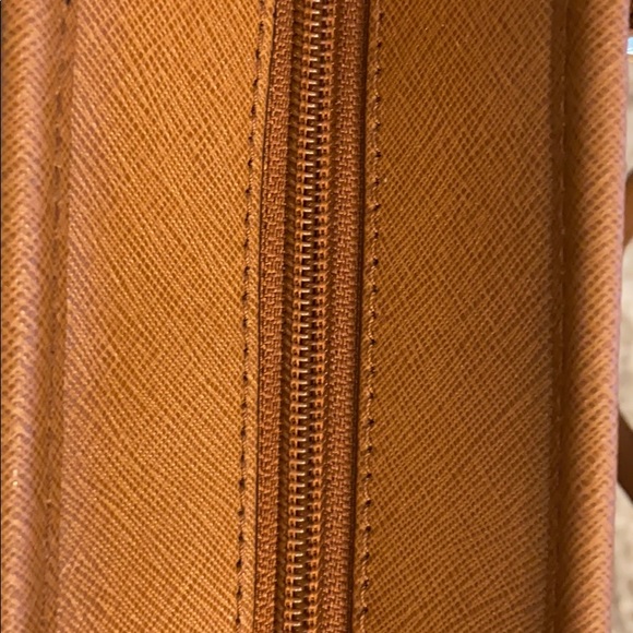 MICHAEL KORS Jet Set Travel Multifunctional Tote - Picture 10 of 12